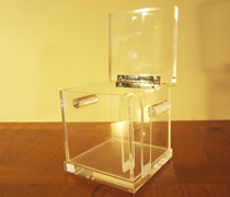 t58 lucite ice bucket w tongs